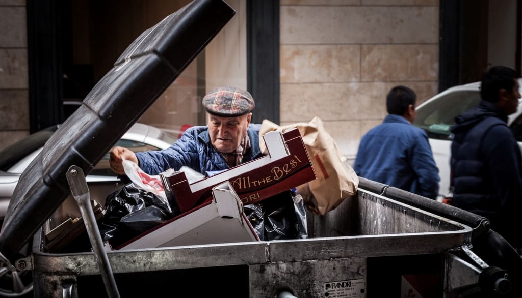 Prossima fermata: povertà
